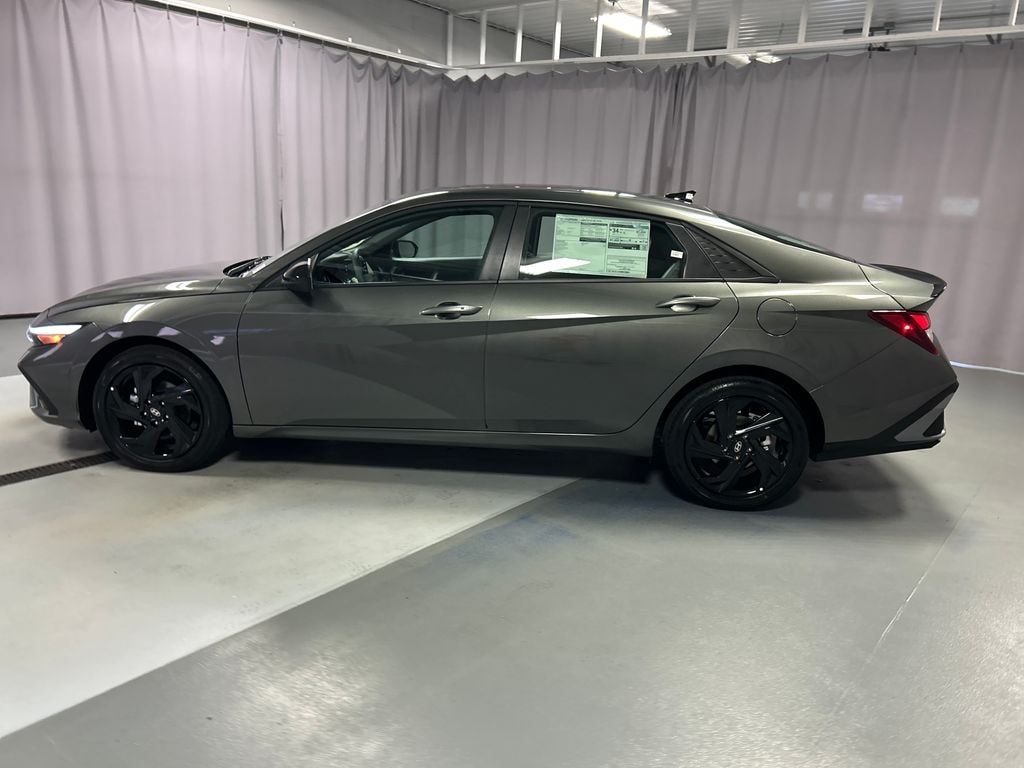 New 2026 Hyundai Elantra SEL Sport Sedan