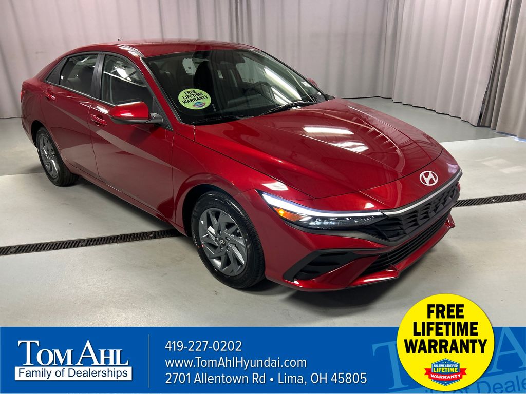 2025 Hyundai Elantra Blue's photo