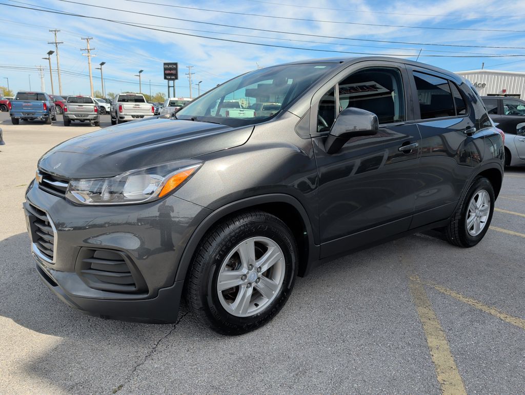 2019 Chevrolet Trax LS photo 3