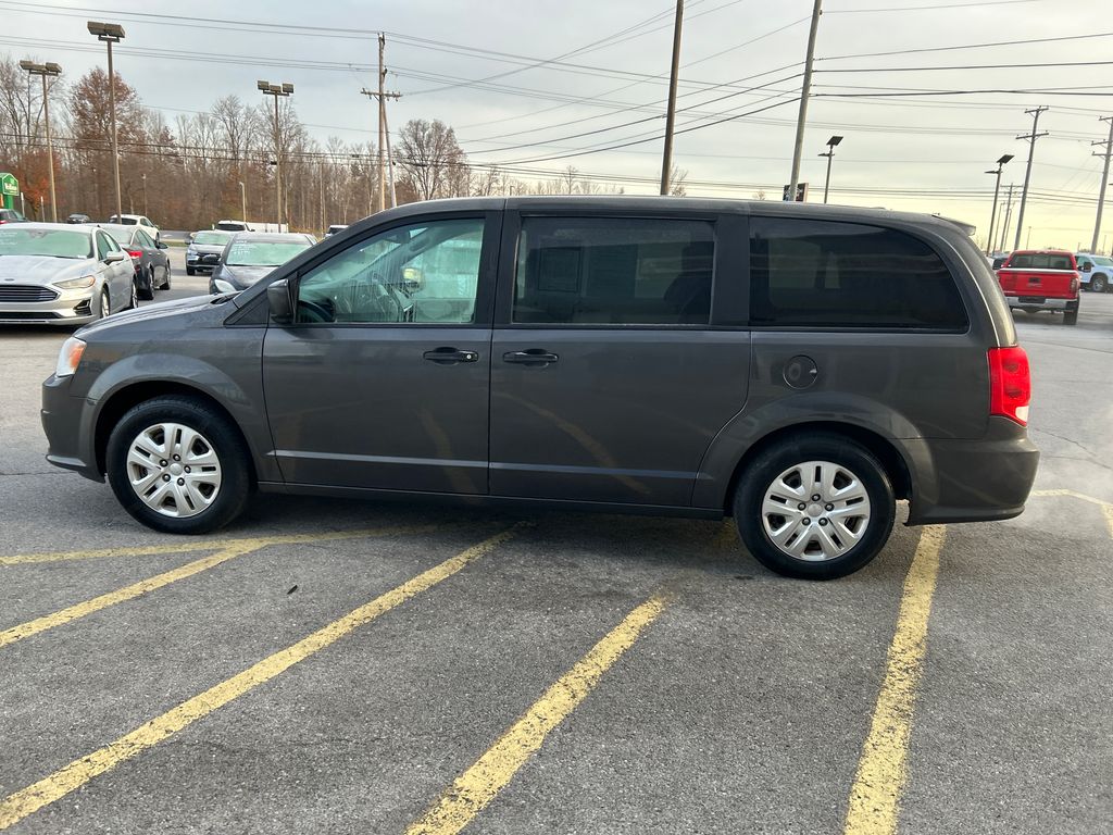 2019 Dodge Grand Caravan SE photo 4