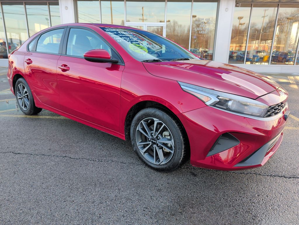 2024 Kia Forte LXS's photo