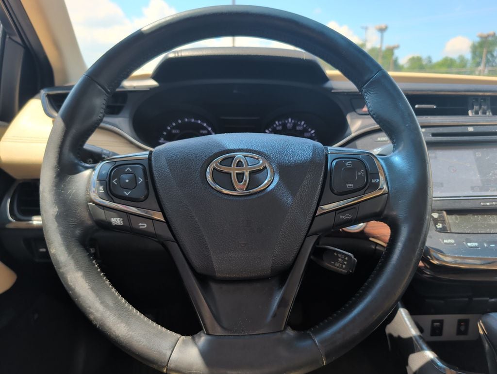 2015 Toyota Avalon Limited Hybrid - Photo 11