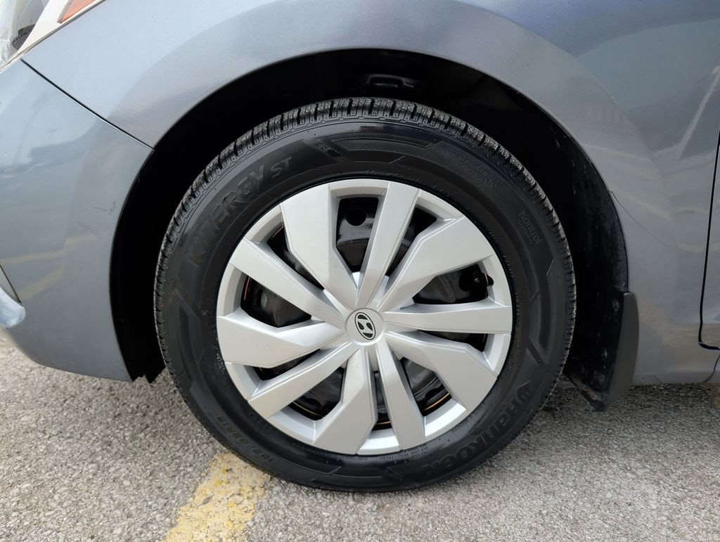 Used 2019 Hyundai Accent SE Sedan