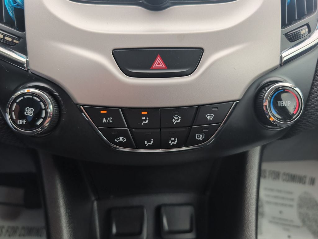 2017 Chevrolet Cruze LS - Photo 15