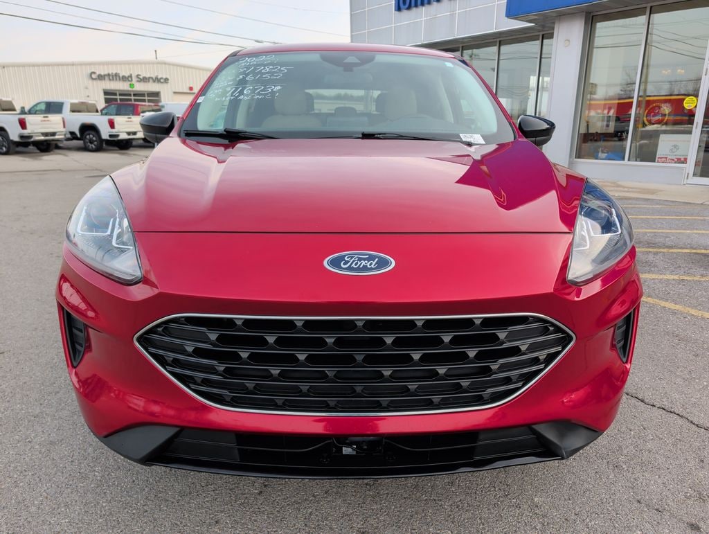 Used 2022 Ford Escape SE Hybrid SUV