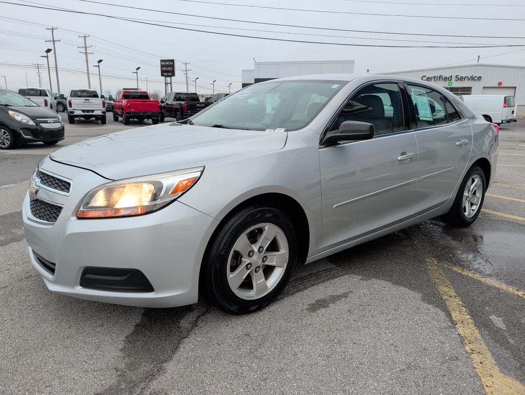 2013 Chevrolet Malibu LS photo 2