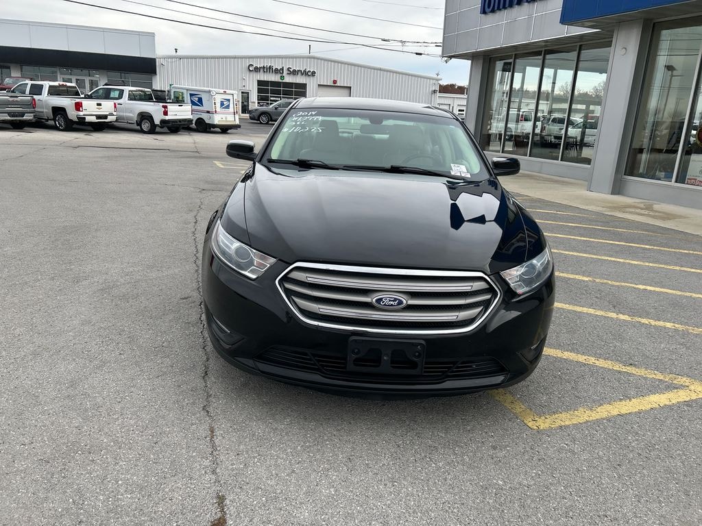 Used 2014 Ford Taurus SEL Sedan
