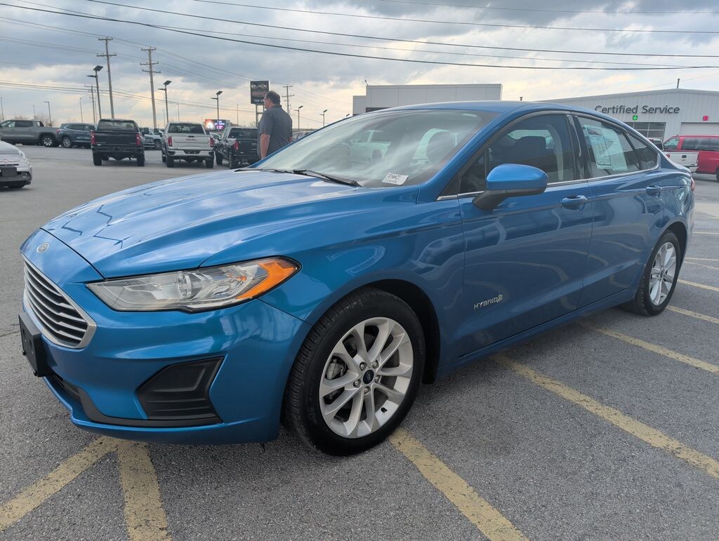 Used 2019 Ford Fusion Hybrid SE Sedan