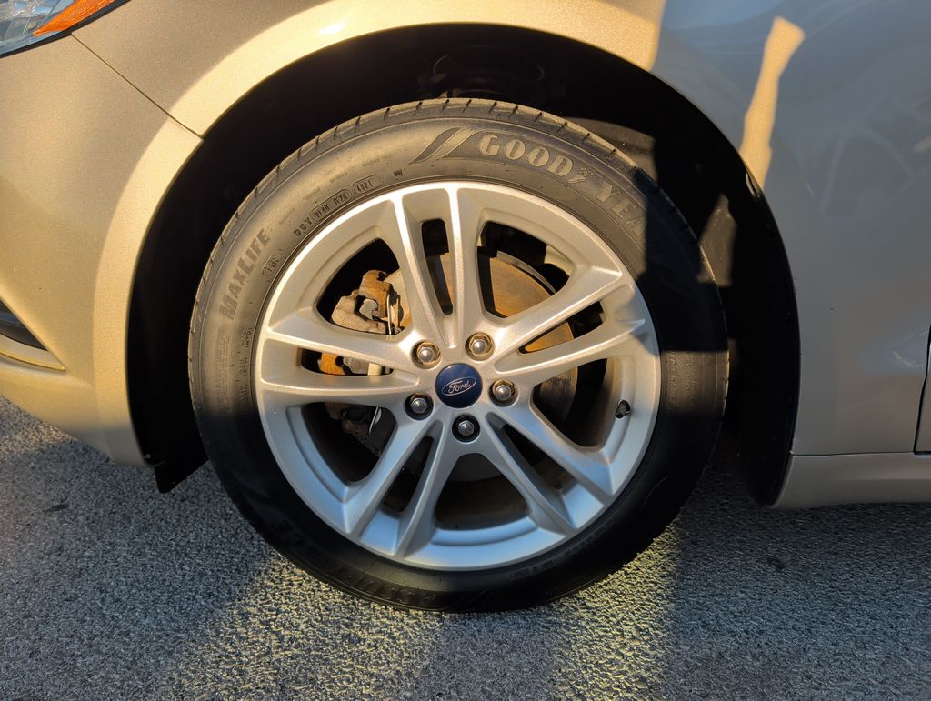 2018 Ford Fusion Hybrid S photo 4