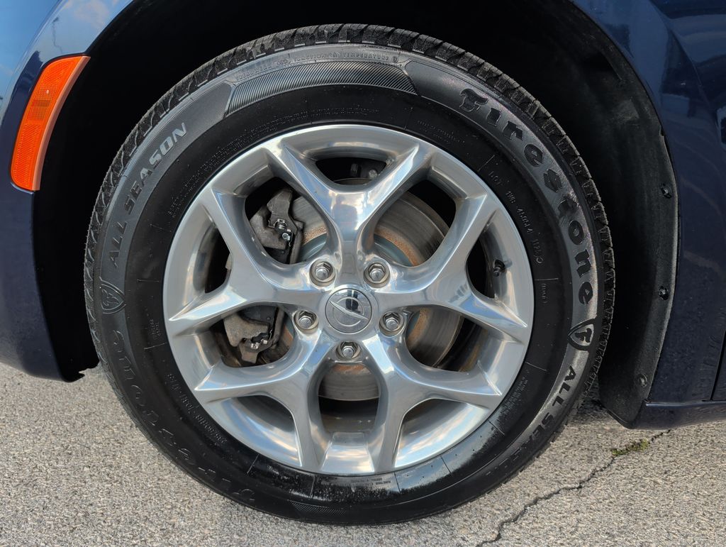 2019 Chrysler Pacifica Limited photo 4