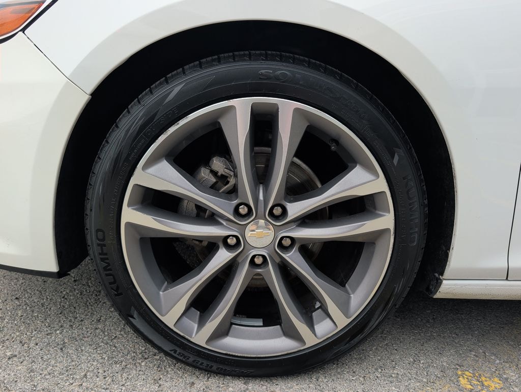 Used 2023 Chevrolet Malibu LT Sedan