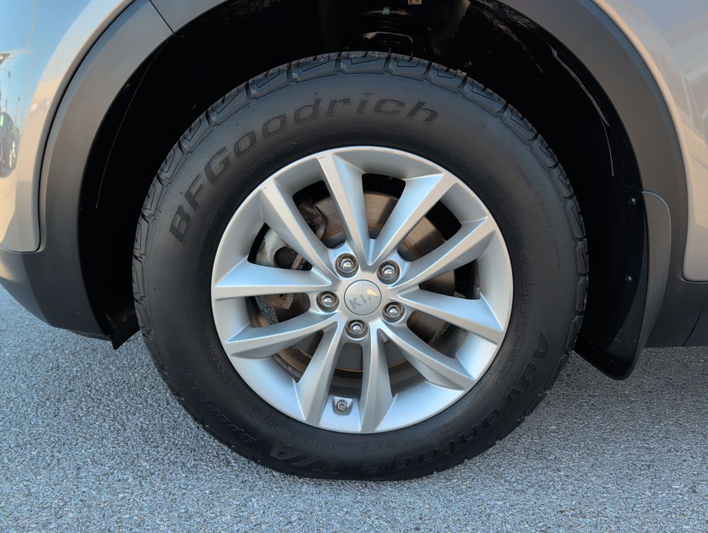 2016 Kia Sorento LX photo 4
