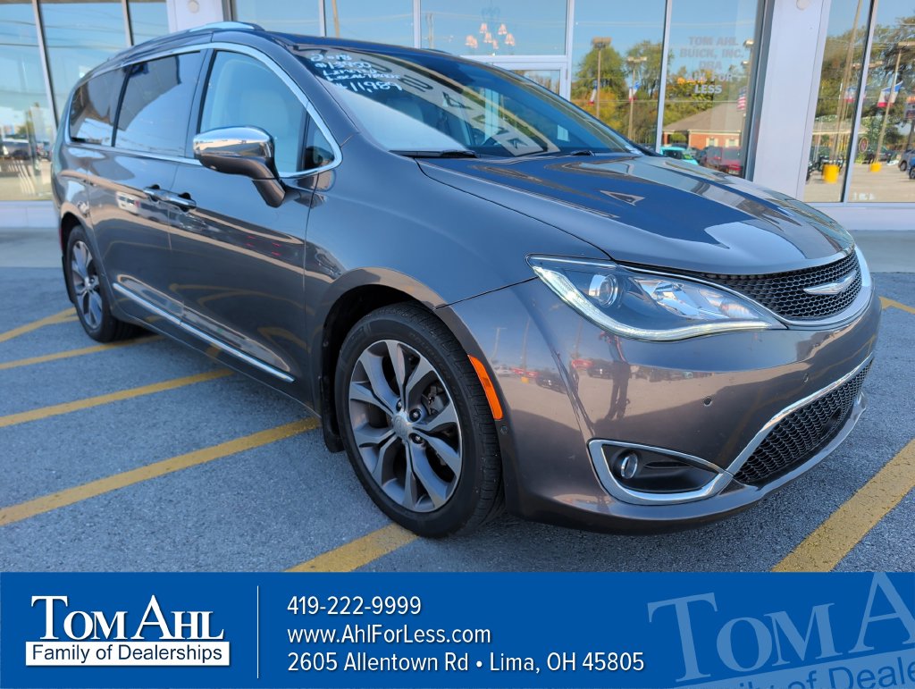 2018 Chrysler Pacifica Van