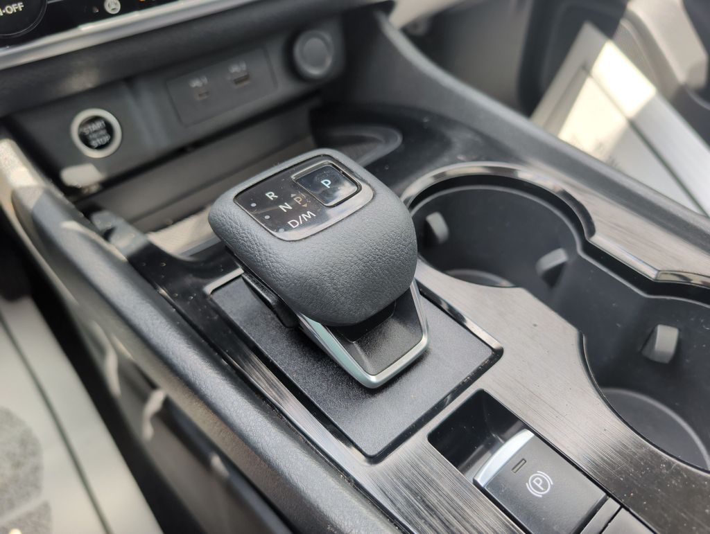 2021 Nissan Rogue SV - Photo 15