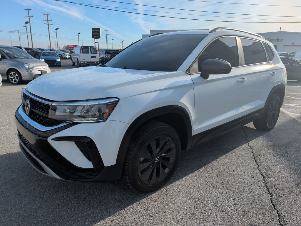 2022 Volkswagen Taos S photo 3