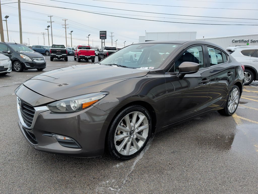 2017 Mazda Mazda3 Touring photo 3