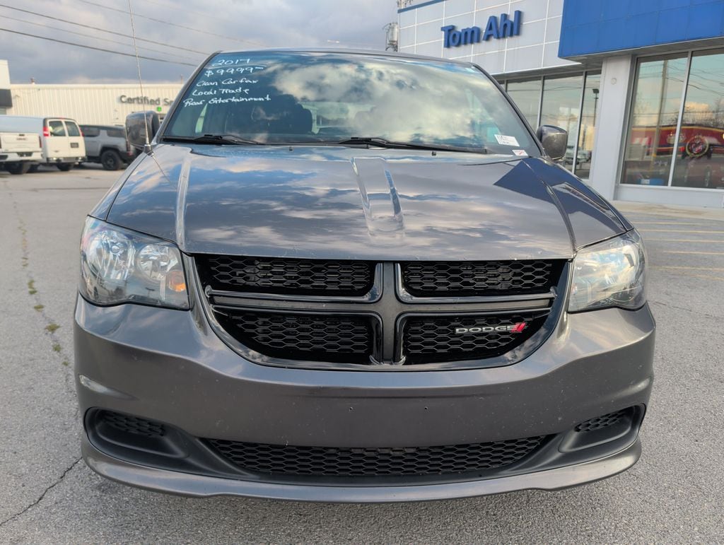 Used 2017 Dodge Grand Caravan SE Minivan/Van