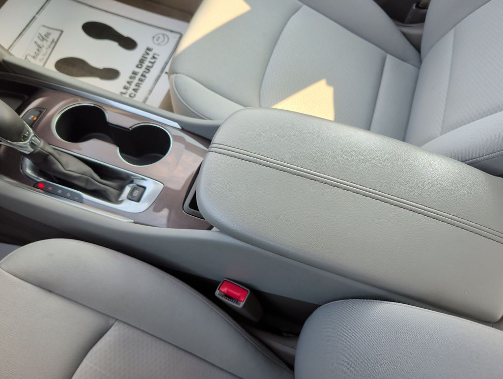 2022 Chevrolet Malibu 1LT - Photo 17