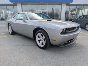 2014 Dodge Challenger SXT Coupe