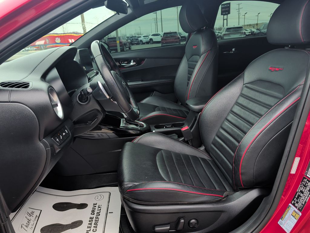 2021 Kia Forte GT - Photo 8