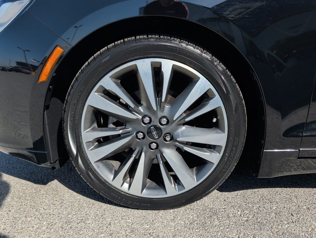 2017 Lincoln MKZ Reserve photo 4