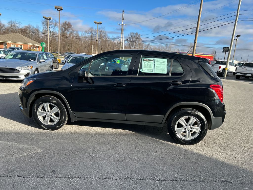 2020 Chevrolet Trax LS photo 4
