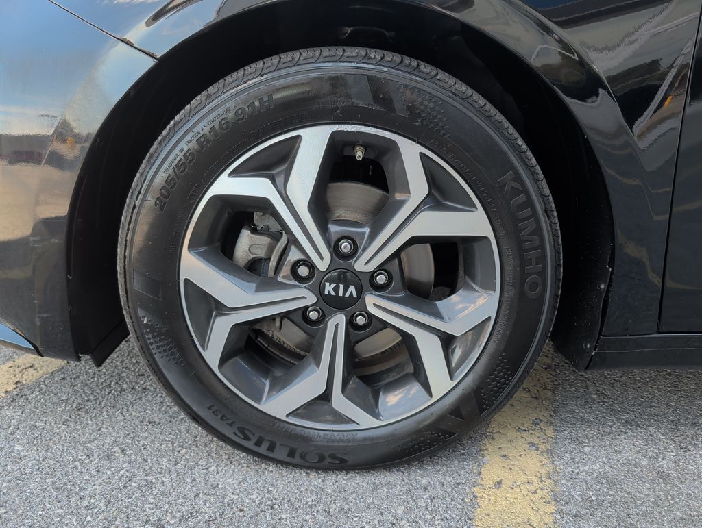 2020 Kia Forte LXS photo 4