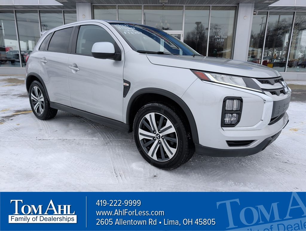 2021 Mitsubishi Outlander Sport ES's photo