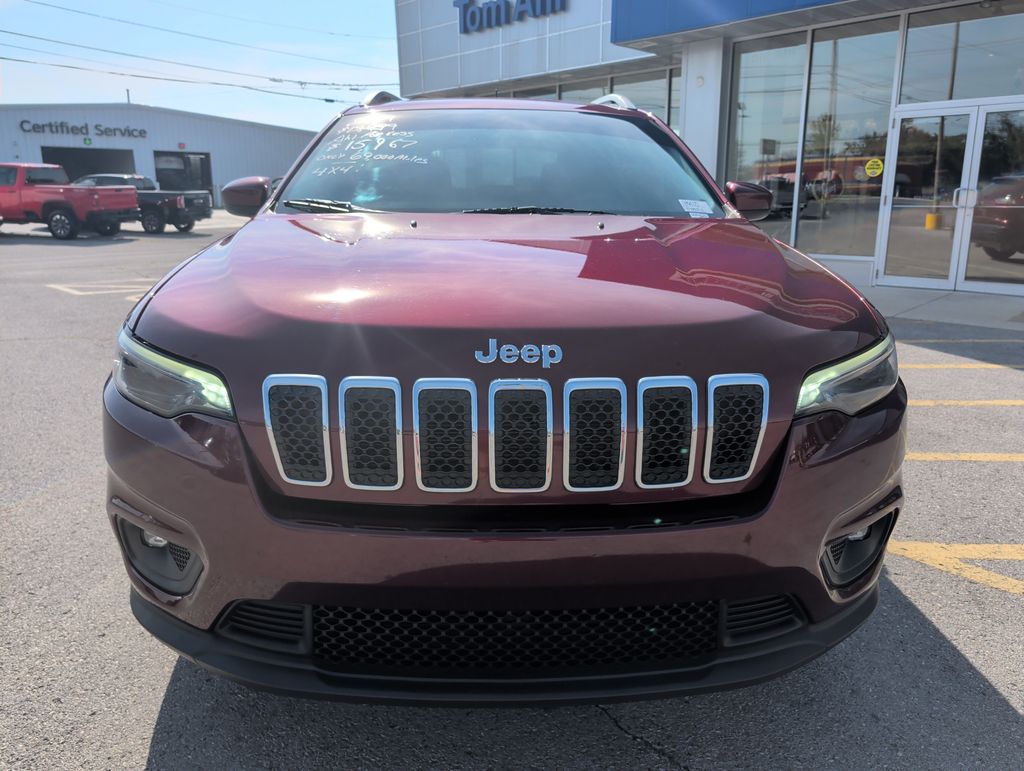 2019 Jeep Cherokee Latitude photo 2