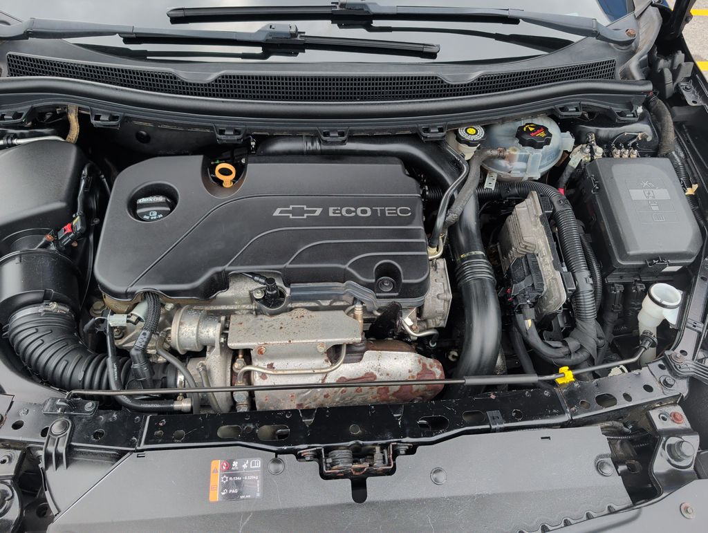2017 Chevrolet Cruze LS - Photo 22
