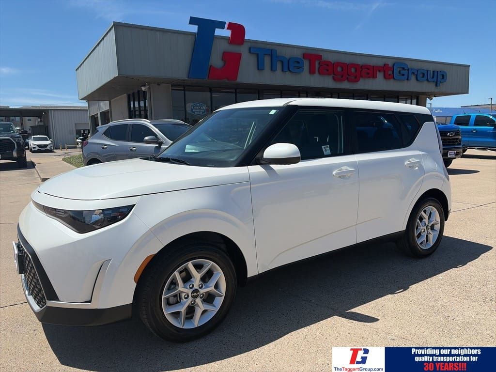 2025 Kia Soul 2.0L LX IVT's photo