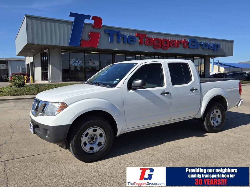 2019 Nissan Frontier S's photo