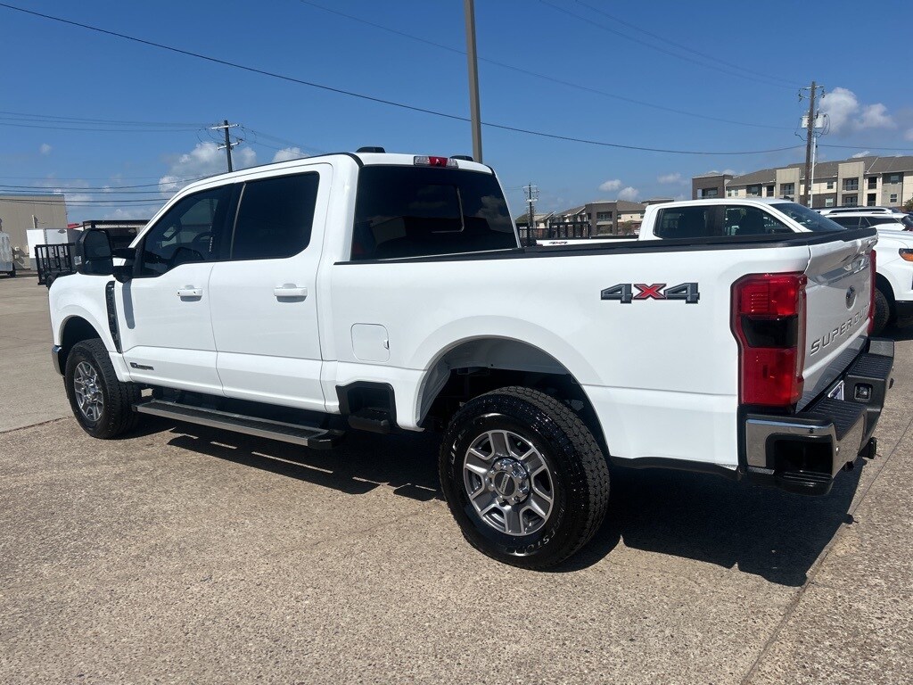 2024 Ford F-250 photo 3