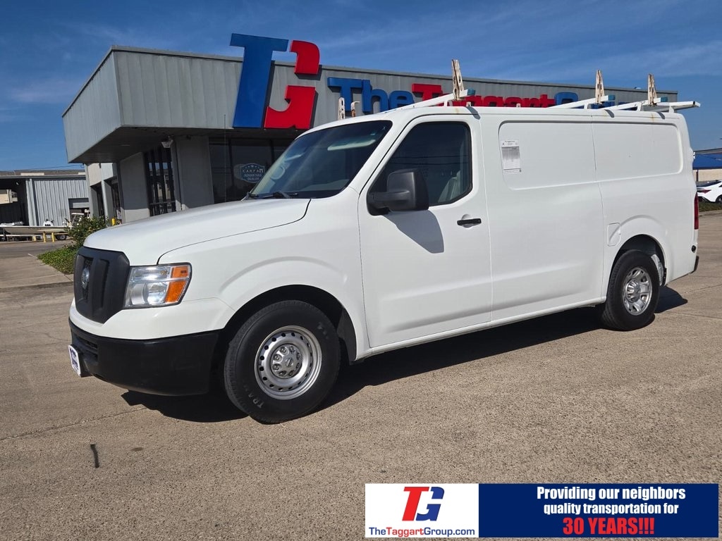 2016 Nissan NV Cargo S's photo