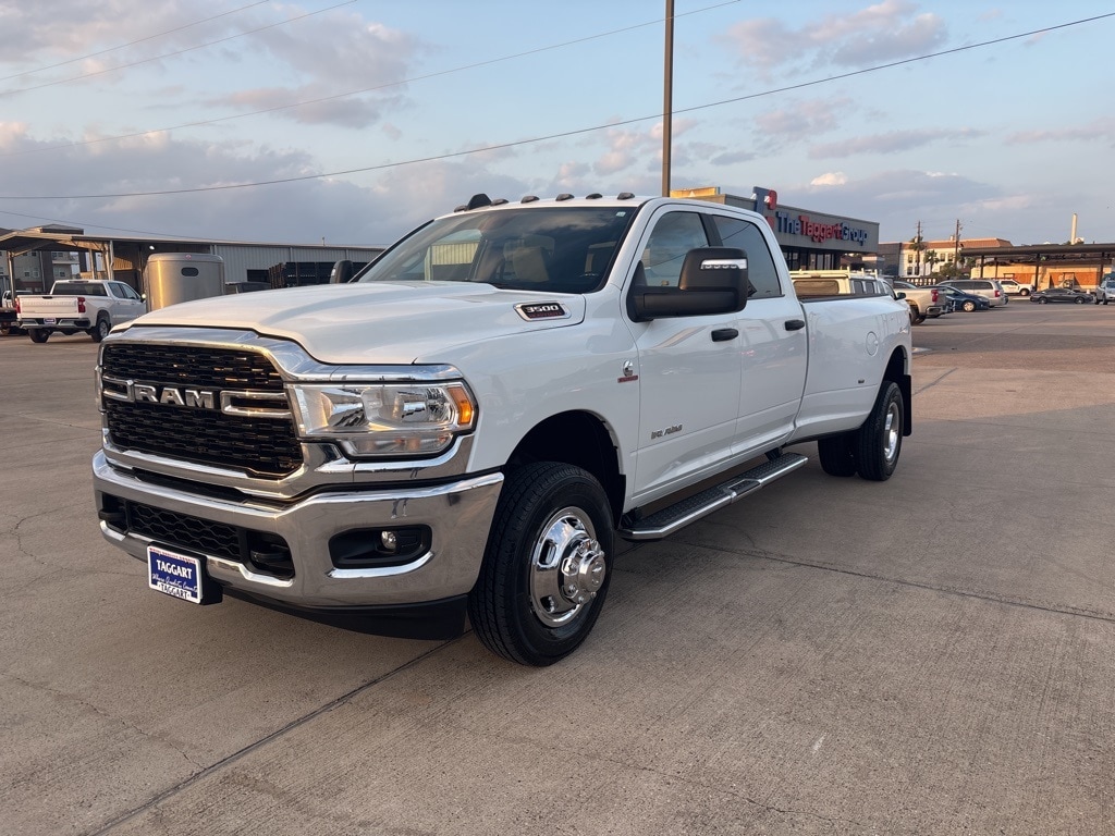 2024 RAM Ram 3500 Pickup Big Horn's photo
