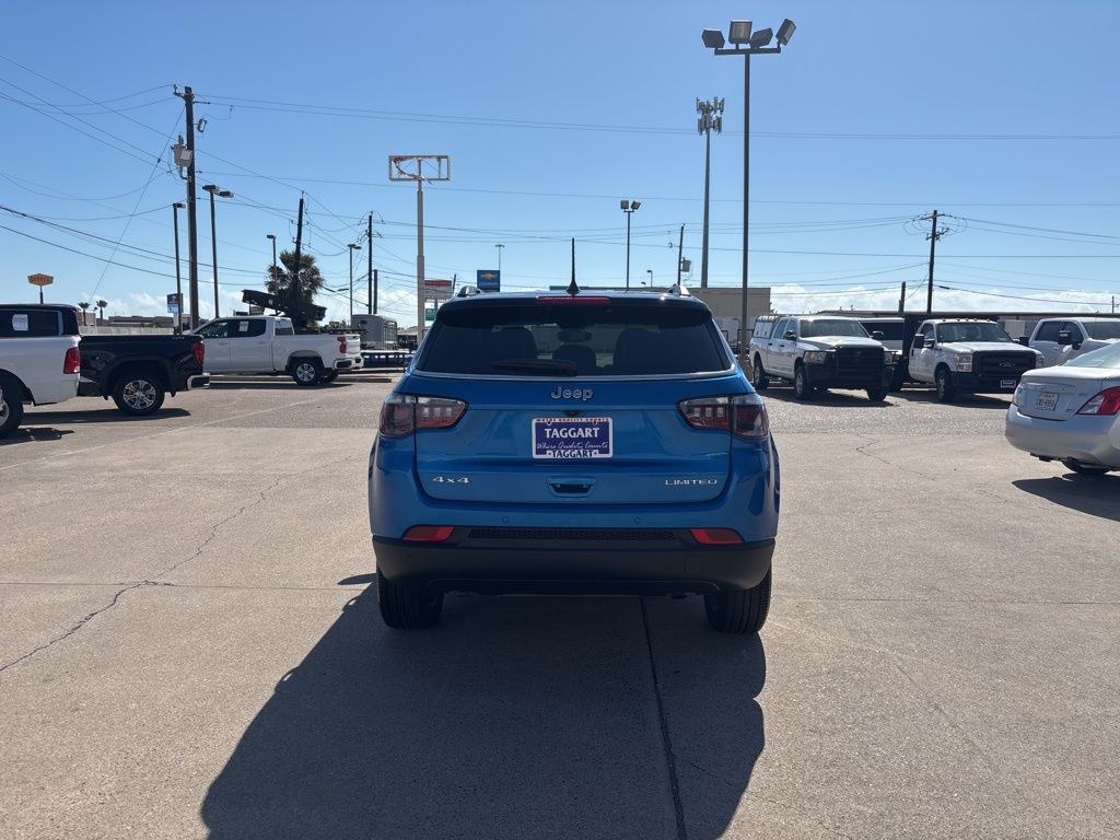 2025 Jeep Compass Limited photo 3