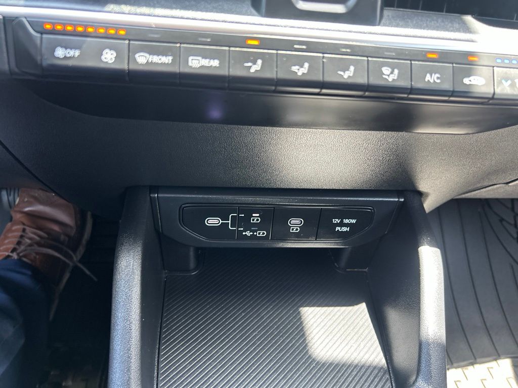 2025 Kia K4 LXS - Photo 19