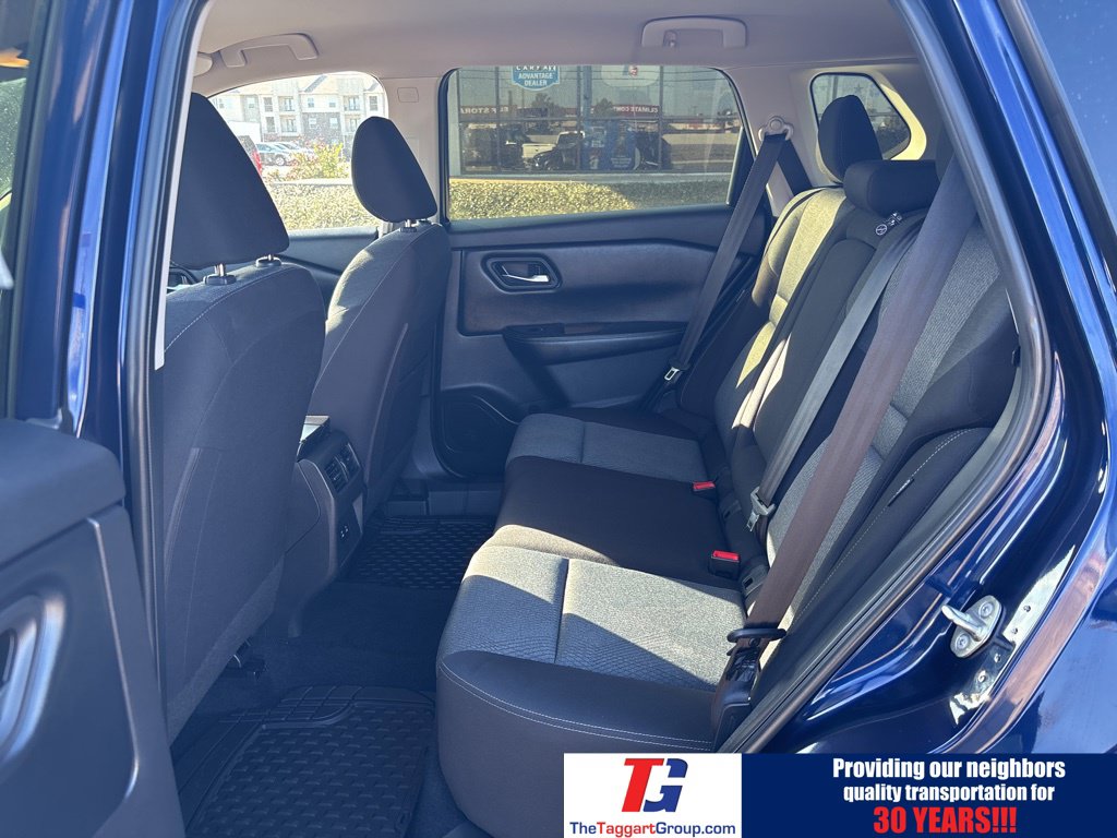 2025 Nissan Rogue SV - Photo 18