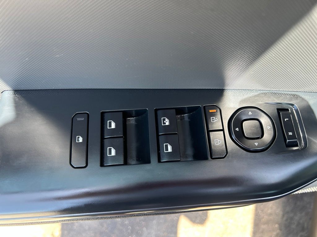 2025 Kia K4 LXS - Photo 14