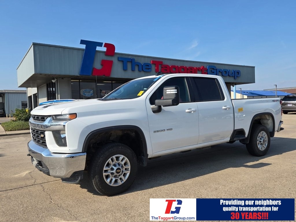 2023 Chevrolet Silverado HD LT's photo