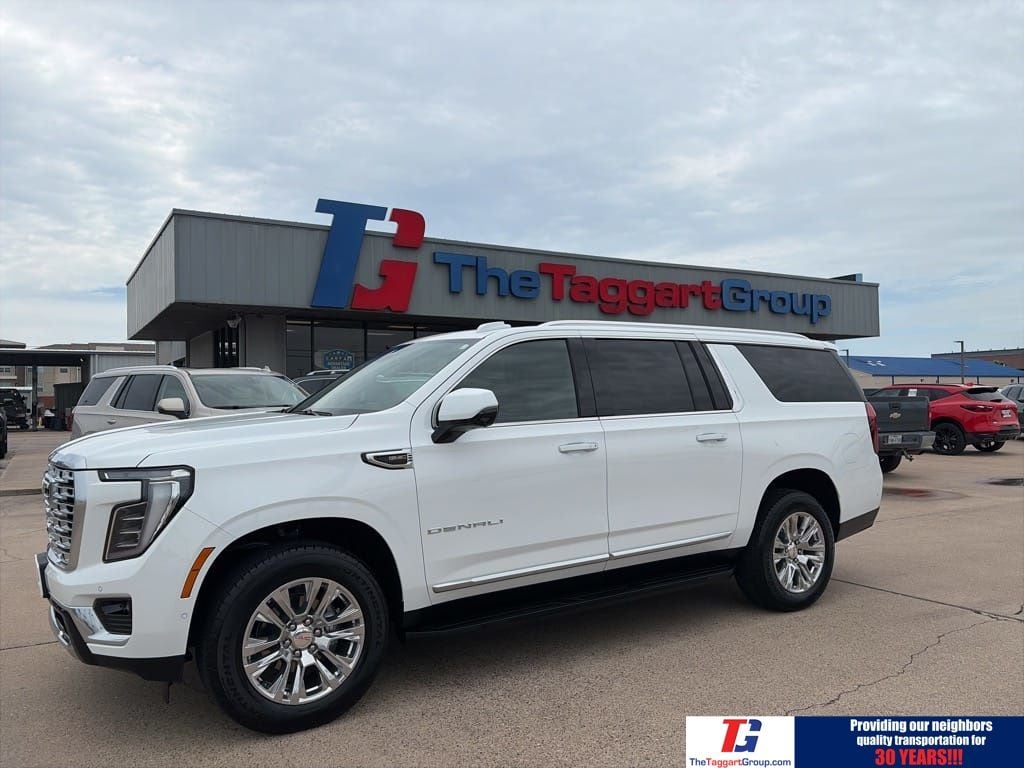 2025 GMC Yukon Denali AWD's photo