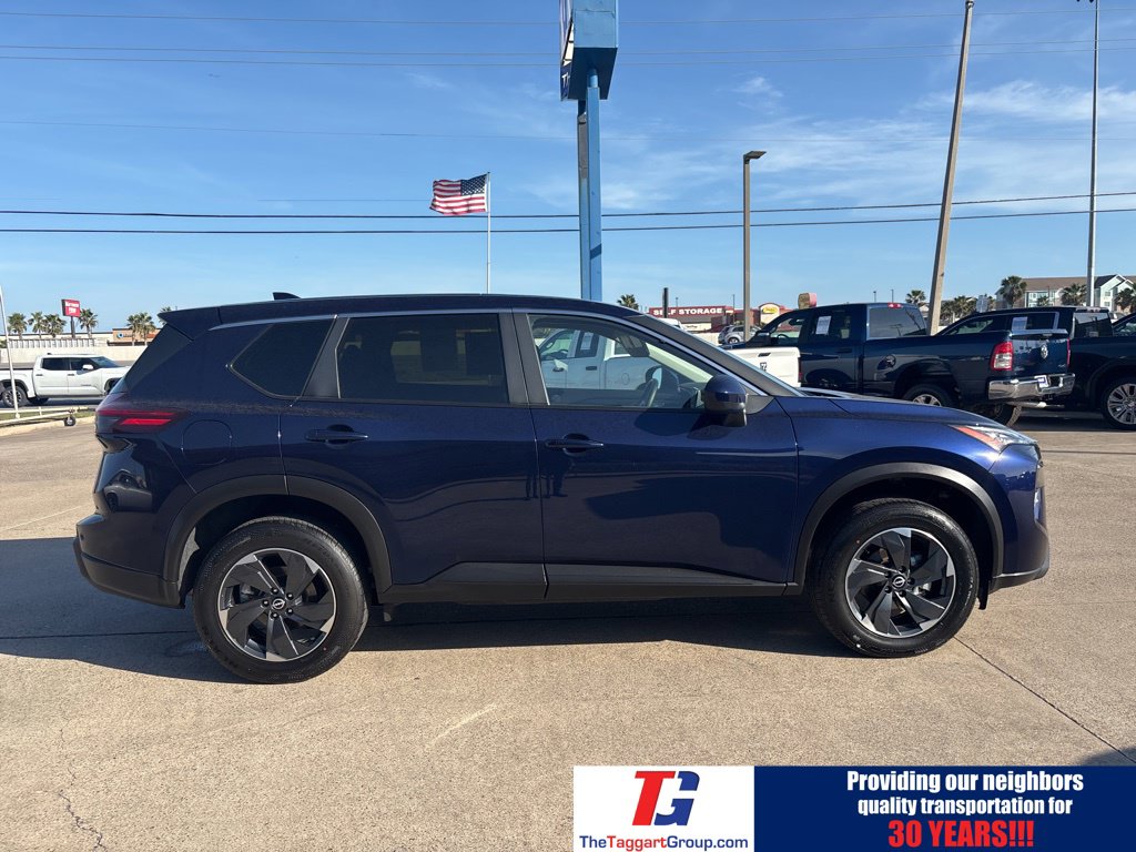2025 Nissan Rogue SV - Photo 6