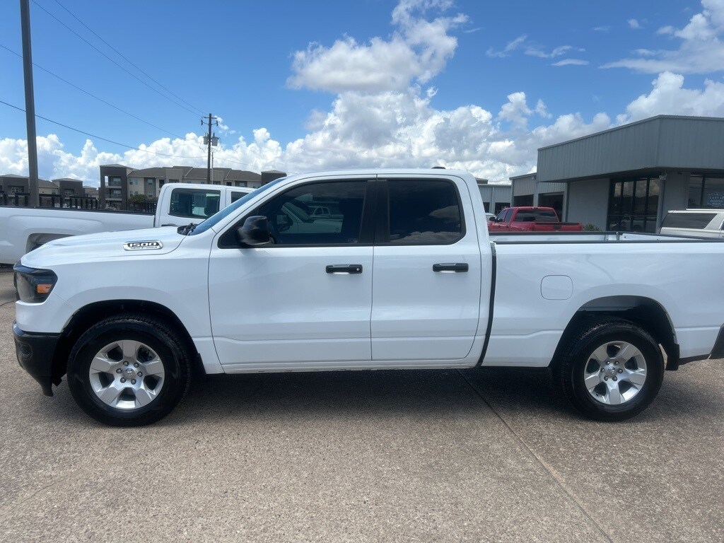 2024 Ram 1500 Tradesman photo 2