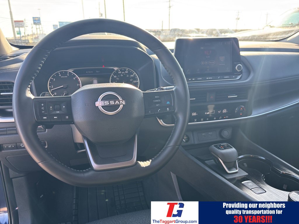2025 Nissan Rogue SV - Photo 12