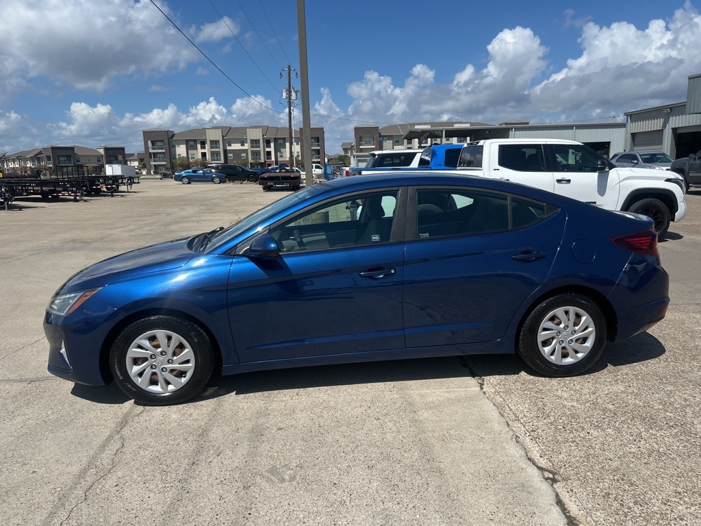Used 2019 Hyundai Elantra SE Sedan