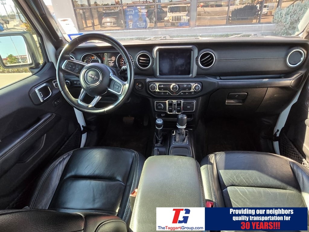 2018 Jeep Wrangler Unlimited Sahara photo 2