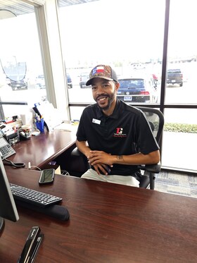 Staff member TRAE MALLARD from ID_ce22f67c3309