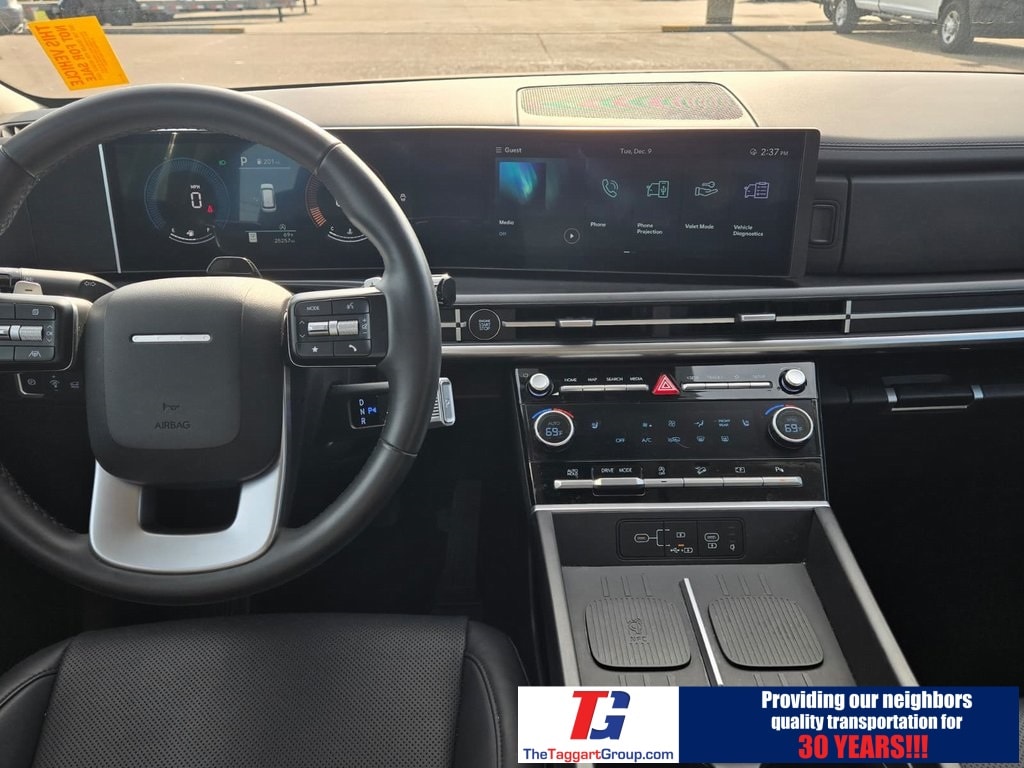 2025 Hyundai Santa Fe SEL photo 2
