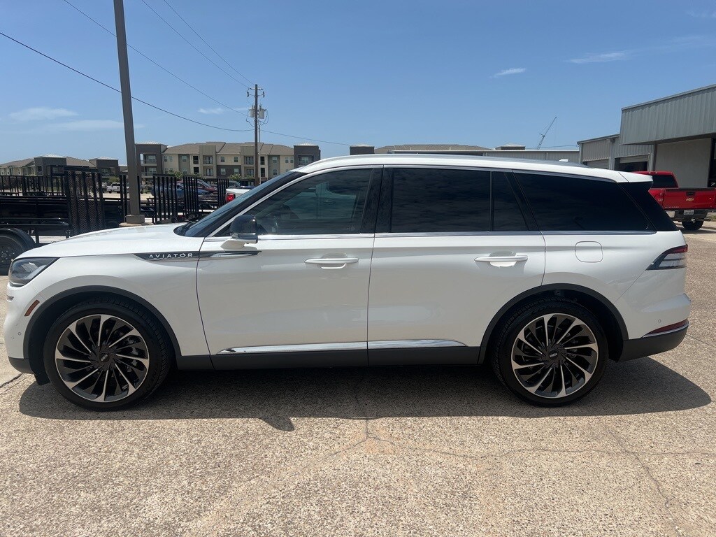 2023 Lincoln Aviator Reserve photo 3
