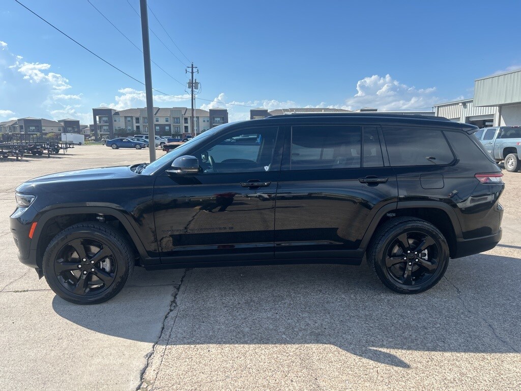 Used 2023 Jeep Grand Cherokee L Altitude SUV